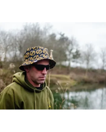 'No Sheep' Bucket Hat in Black (field tester)