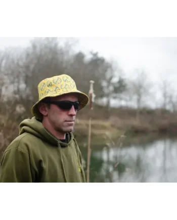 'No Sheep' Bucket Hat in Green (field tester)